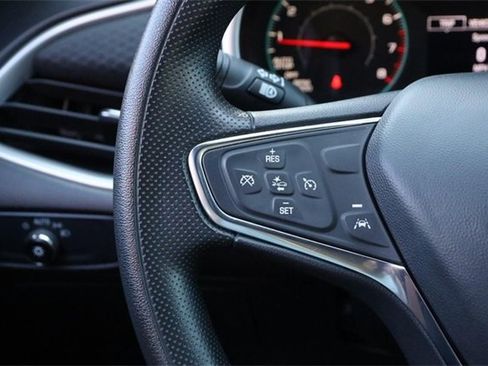 Used 2024 Chevrolet Malibu LT image 11