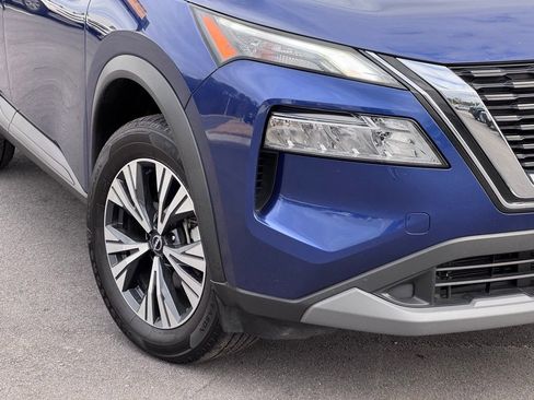 Used 2023 Nissan Rogue SV image 39
