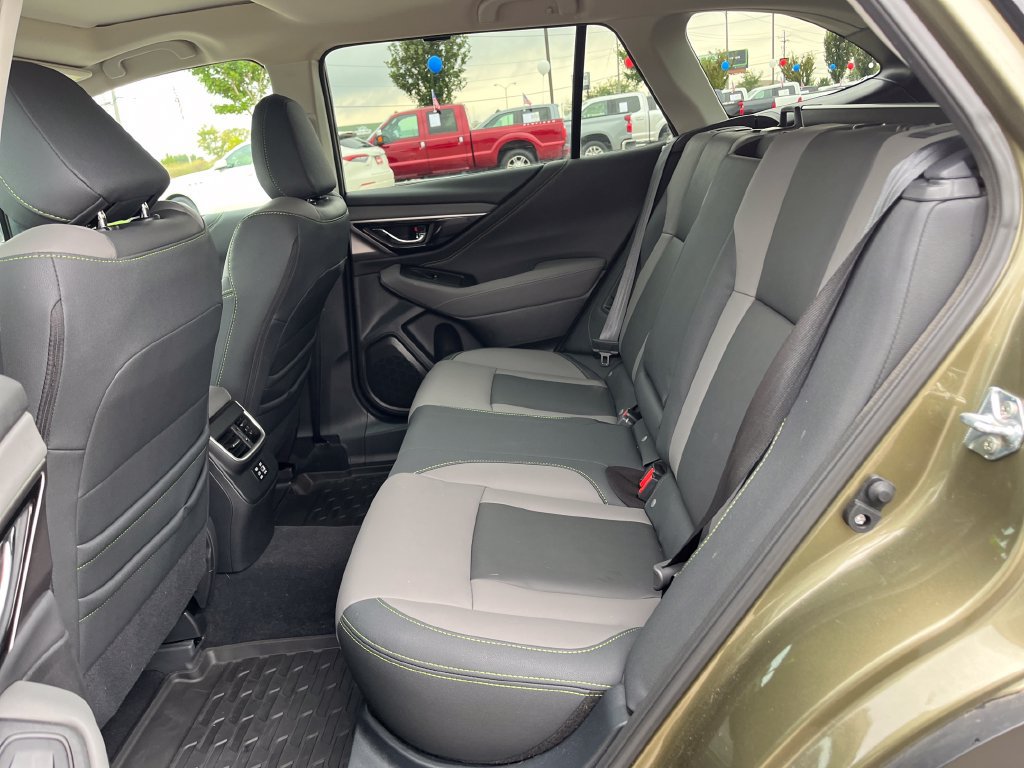 Used 2025 Subaru Outback Onyx Edition AWD/4WD image 15
