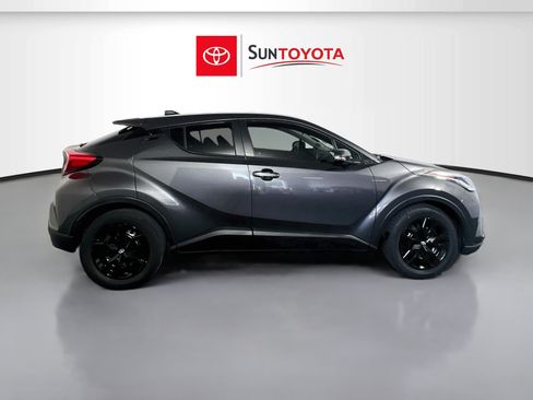 Used 2021 Toyota C-HR LE FWD image 2
