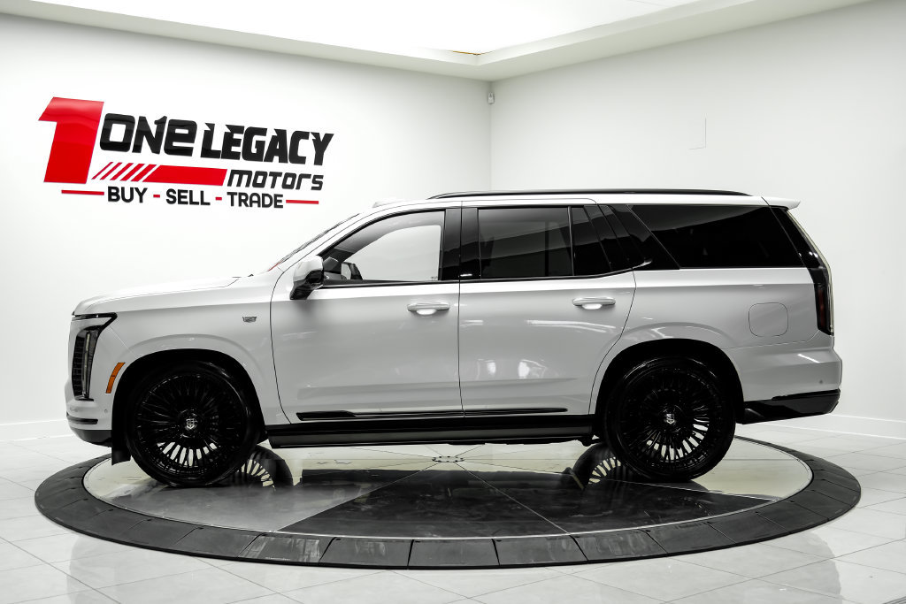Used 2025 Cadillac Escalade Sport Platinum AWD/4WD image 13