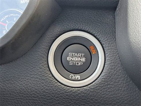 Used 2024 RAM 1500 Laramie image 28