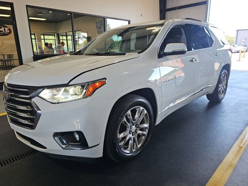Used 2018 Chevrolet Traverse High Country AWD/4WD image 1
