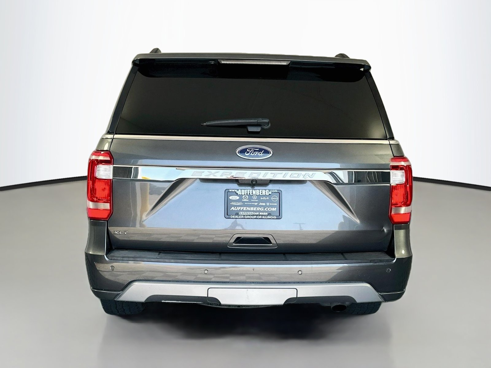 Used 2020 Ford Expedition XLT w/ Equipment Group 202A RWD image 6