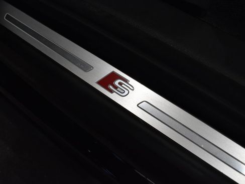 Used 2020 Audi SQ7 Premium Plus w/ Driver Assistance Package image 37