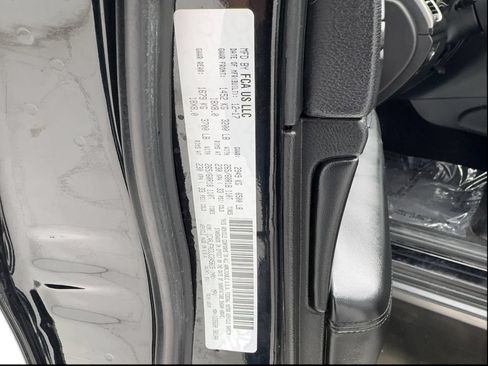 Used 2018 Jeep Grand Cherokee Laredo AWD/4WD image 42