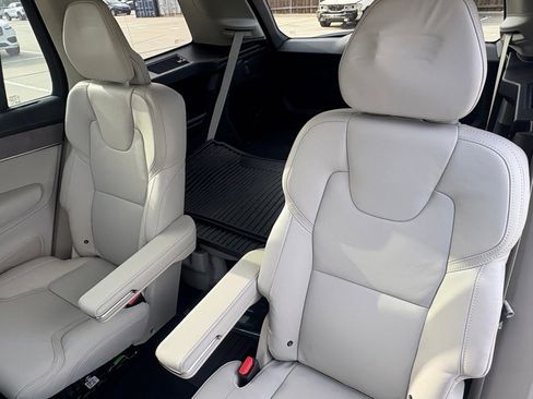 New 2026 Volvo XC90 B6 Ultra w/ Lounge Package AWD/4WD image 24