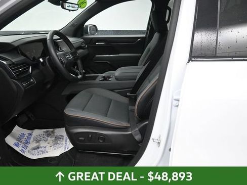 Used 2026 GMC Acadia AT4 AWD/4WD image 31