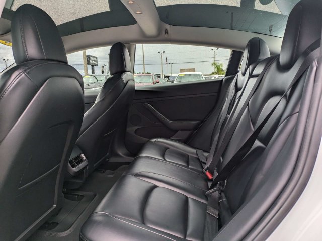Used 2022 Tesla Model 3 RWD image 14