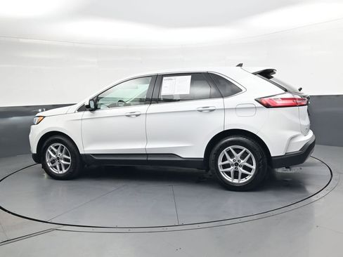Used 2023 Ford Edge SEL image 6