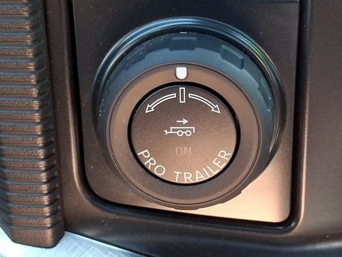 Used 2025 Ford F150 King Ranch w/ FX4 Off-Road Package AWD/4WD image 24