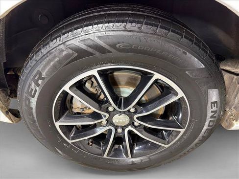 Used 2017 Dodge Grand Caravan GT FWD image 16