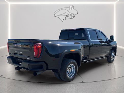 Used 2022 GMC Sierra 3500 Denali AWD/4WD image 5