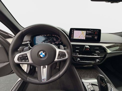 Used 2023 BMW 540i xDrive w/ M Sport Package AWD/4WD image 14
