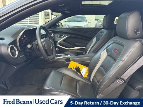Used 2016 Chevrolet Camaro SS image 11