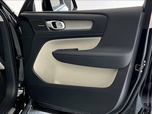 New 2026 Volvo XC40 B5 Ultra w/ Protection Package Premier AWD/4WD image 10