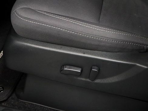 Certified 2024 Nissan Frontier SV w/ Technology Package image 25