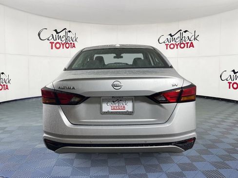 Used 2024 Nissan Altima 2.5 SV image 6