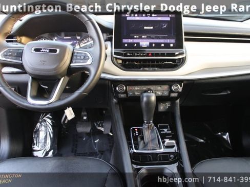 Used 2022 Jeep Compass Limited image 12