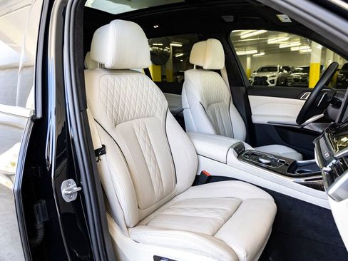 Certified 2024 BMW X7 xDrive40i w/ Executive Package AWD/4WD image 34
