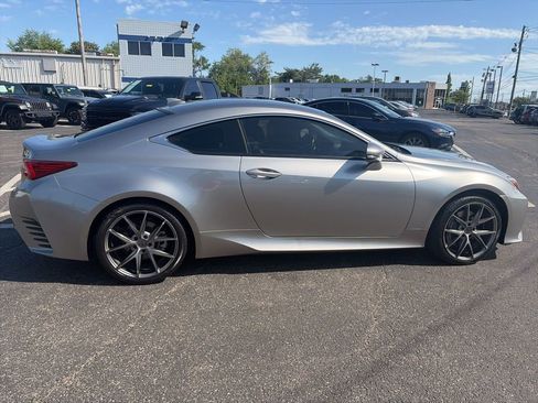 Used 2016 Lexus RC 200t w/ Accessory Package 2 RWD image 7