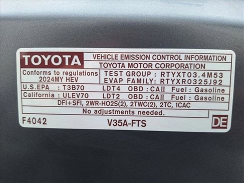 Used 2024 Toyota Tundra Platinum AWD/4WD image 20