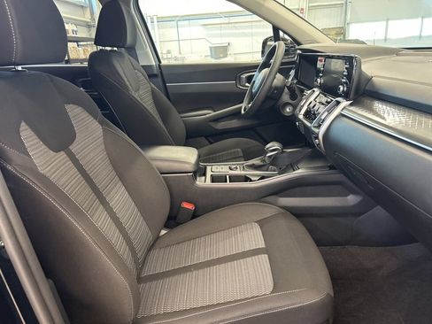 Certified 2023 Kia Sorento LX AWD/4WD image 18