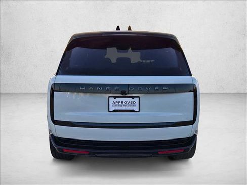 Used 2024 Land Rover Range Rover SE AWD/4WD image 7