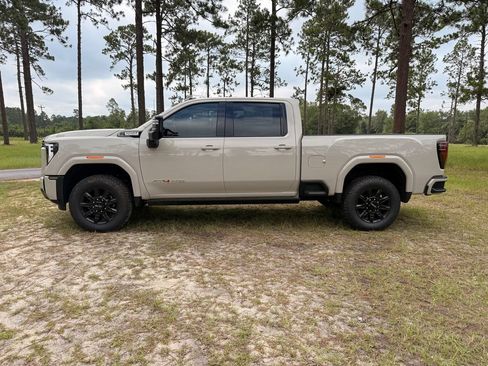 New 2026 GMC Sierra 2500 AT4 w/ AT4 Premium Plus Package AWD/4WD image 2