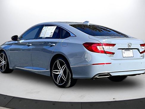 Used 2022 Honda Accord Touring image 7