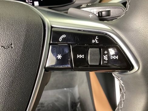 Used 2025 Audi A6 Premium Plus w/ Premium Plus Package image 32