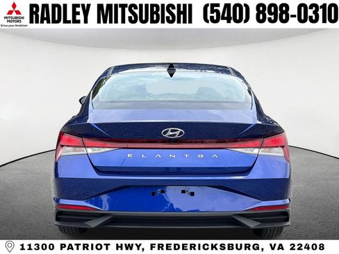 Used 2023 Hyundai Elantra SEL w/ Cargo Package FWD image 18
