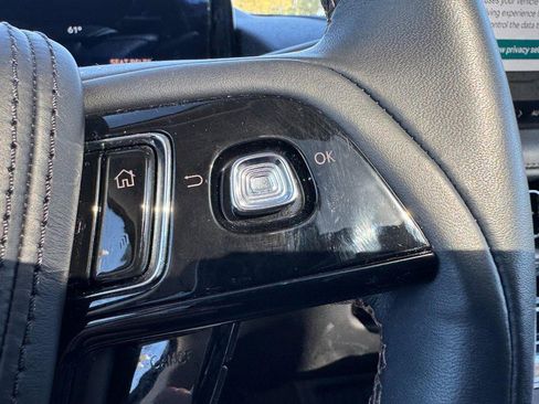 Certified 2025 Lincoln Aviator Reserve w/ Equipment Group 201A image 19