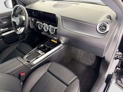 Certified 2025 Mercedes-Benz GLA 250 GLA 250 image 17