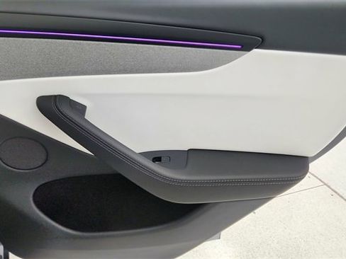 Used 2026 Tesla Model Y 2WD image 26