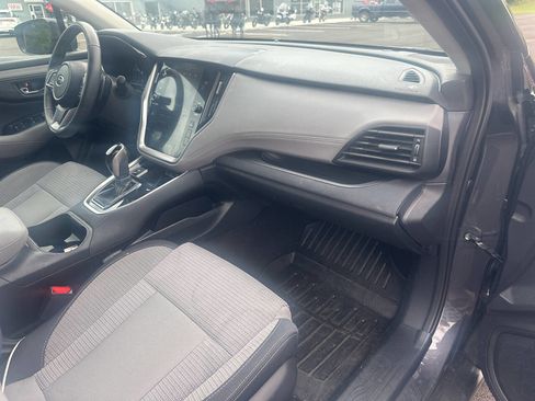 Used 2023 Subaru Outback Premium image 31