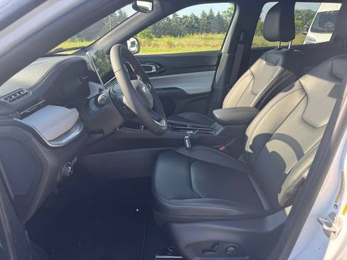New 2026 Jeep Compass Limited AWD/4WD image 22