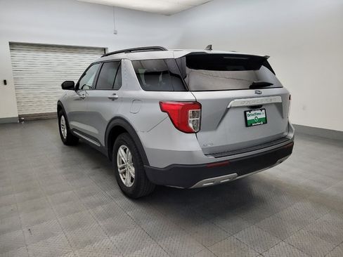 Used 2023 Ford Explorer XLT w/ Equipment Group 202A RWD image 5