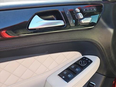 Used 2016 Mercedes-Benz GLE 350 w/ Parking Assist Package image 11