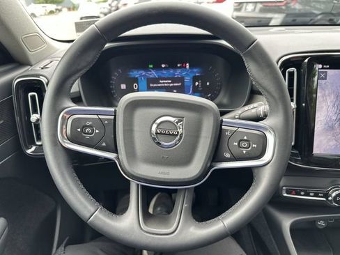 Used 2024 Volvo XC40 B5 Plus w/ Climate Package AWD/4WD image 16