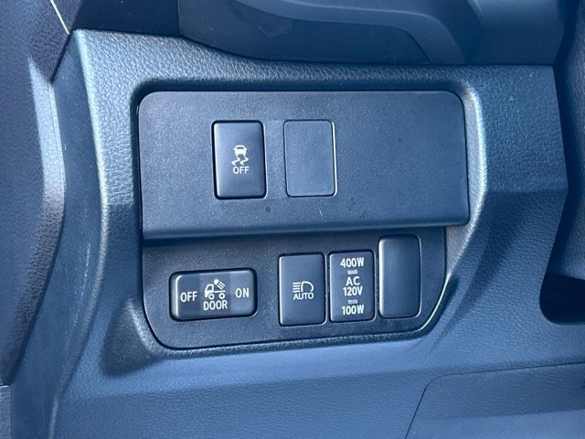 Used 2023 Toyota Tacoma TRD Sport w/ Black Out Package (TMS) AWD/4WD image 24
