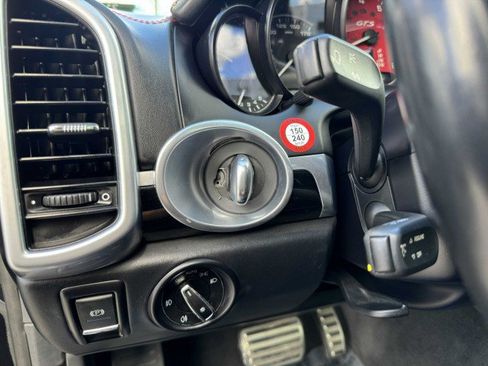 Used 2017 Porsche Cayenne GTS image 21