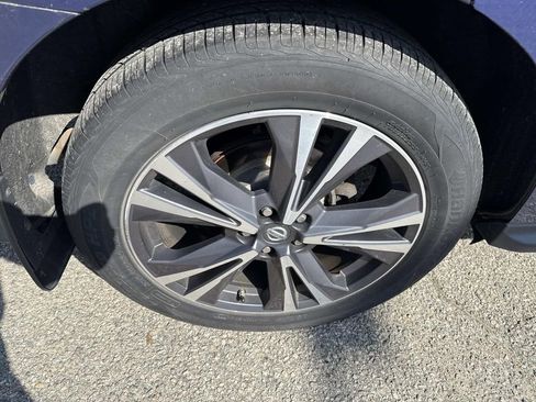 Used 2017 Nissan Pathfinder Platinum w/ Cargo Package AWD/4WD image 9