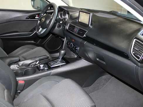 Used 2016 MAZDA MAZDA3 i Sport w/ Preferred Equipment Package FWD image 24