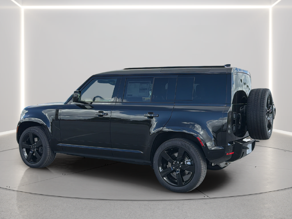 New 2026 Land Rover Defender 110 X-Dynamic SE AWD/4WD image 14