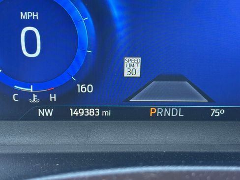 Used 2022 Ford Explorer King Ranch w/ Class IV Trailer Tow Package image 8