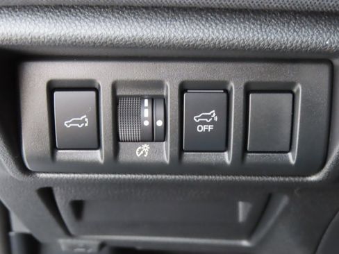 Used 2024 Subaru Outback Premium image 20