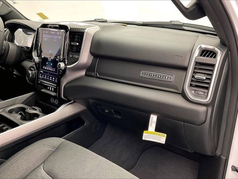 Used 2025 RAM 1500 Big Horn AWD/4WD image 15
