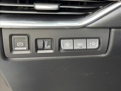 Used 2020 Cadillac XT4 Sport AWD/4WD image 16
