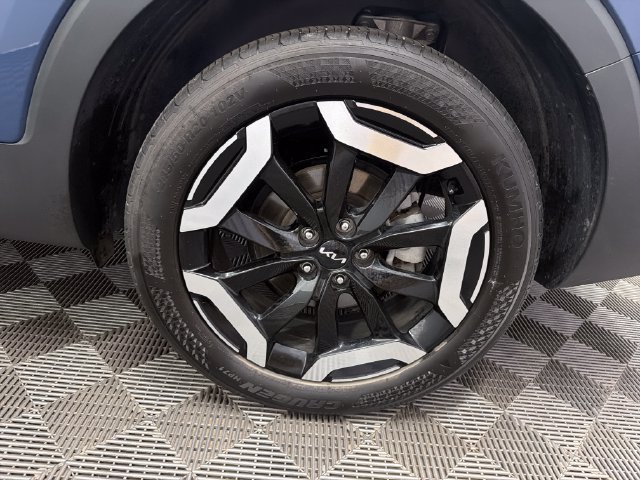 Certified 2023 Kia Telluride S FWD image 29